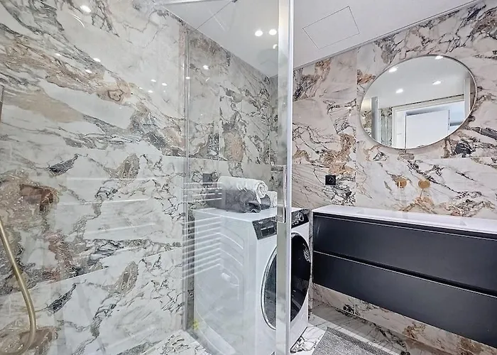 2 Pieces 35 M2 + 1 Veranda * アンティーブ